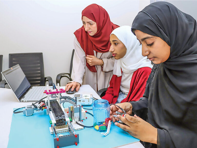 Omani students develop AI-powered waste sorting robot