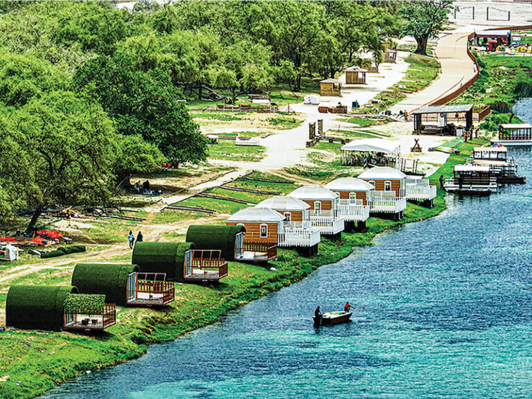 Visitors urged to book only licensed hotels during khareef