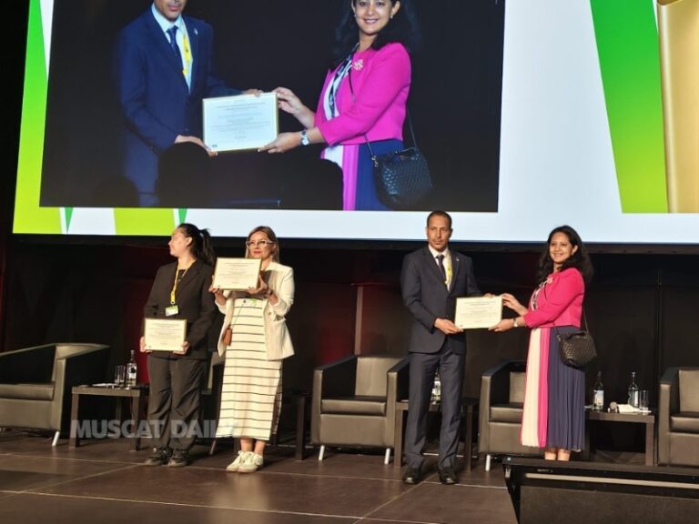Oman wins World Summit on Information Society Prize in Geneva