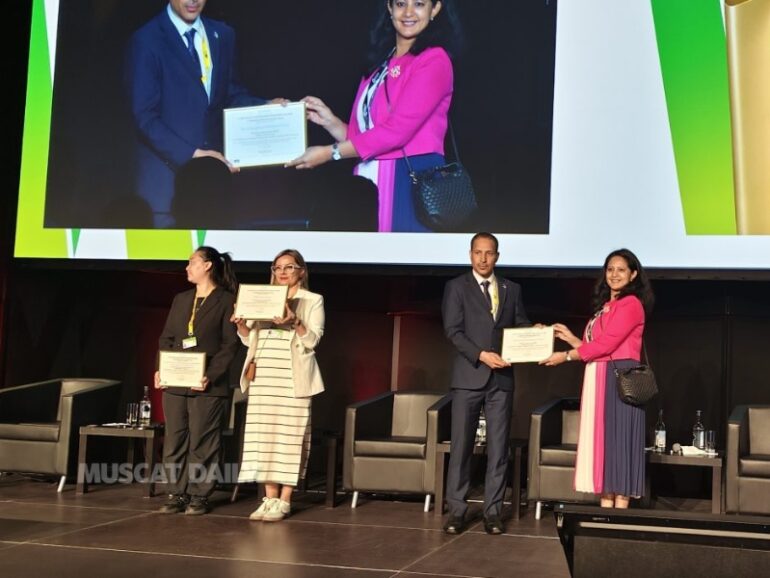 Oman wins World Summit on Information Society Prize in Geneva