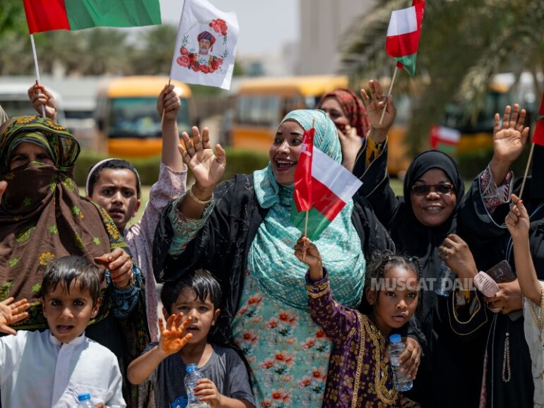 Oman’s population grows 1.6% to top 5.38m