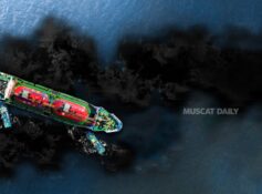 Public urged to report oil spill and avoid affected coastal zones