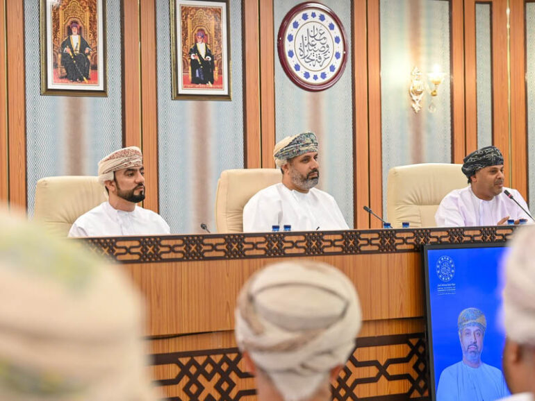 Ministry of Labour Oman private sector challenges Dhofar