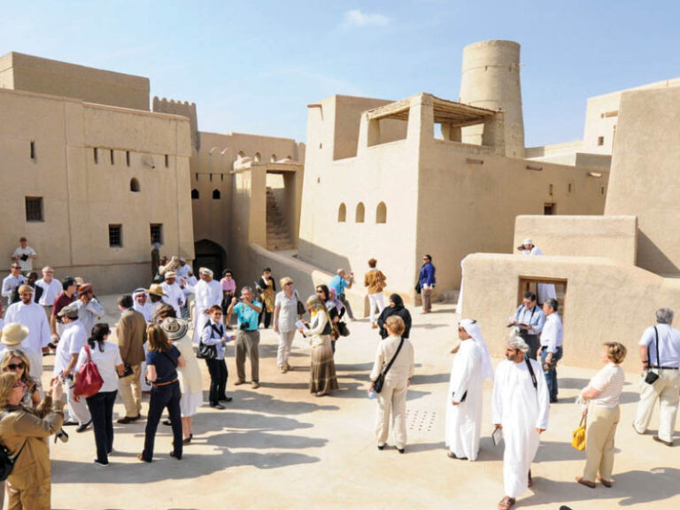 Oman tourism H1 2026 hotel revenues fall