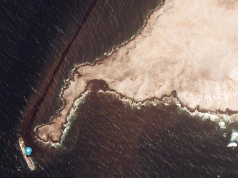 Hallaniyat oil slick spreads across 600sq km: Greenpeace