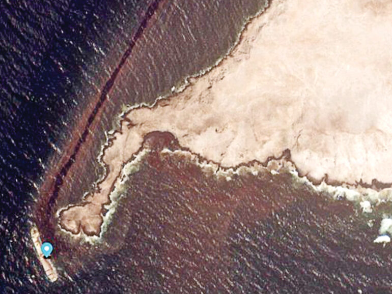 Hallaniyat oil spill