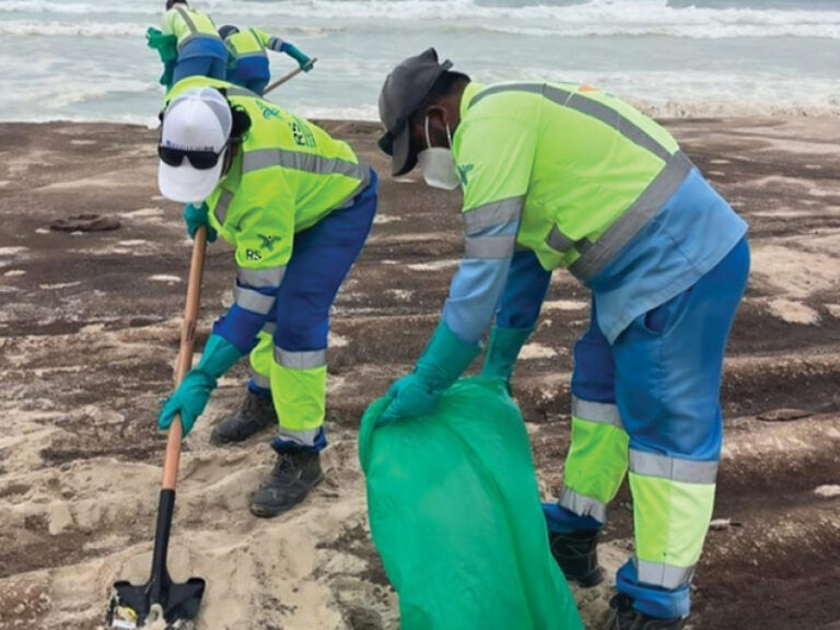 Ras Madrakah oil spill
