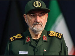 Iran warns neighbours over US sanctions