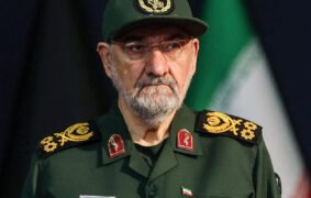 Iran warns neighbours over US sanctions