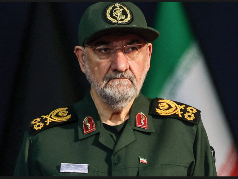 Iran warns neighbours over US sanctions