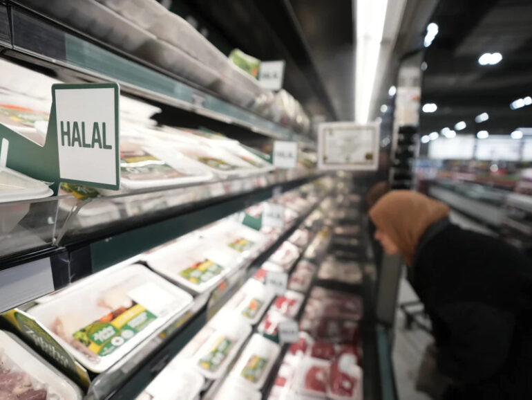 Oman moves to strengthen halal tourism standards