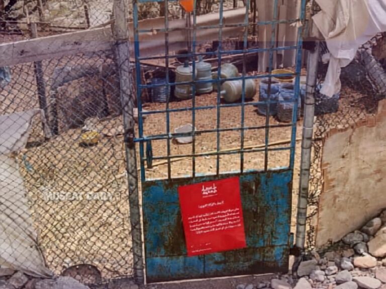 Muscat Municipality crack down on illegal land holdings in Amerat
