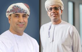 Oman Air CEO Nasser Al Sharji (L) and SalamAir CEO Yaqoob bin Saif Al Kiyumi