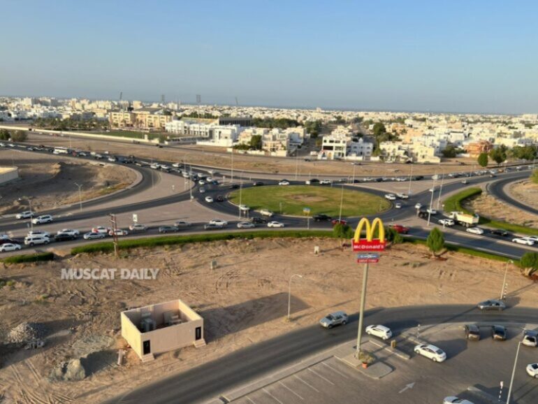Partial closure of Al Jamea roundabout: Muscat Municipality
