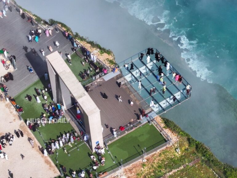 Shaat Viewpoint in Dhofar emerges as major tourist destination