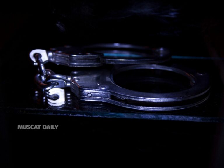 Two arrested for shop burglary in Seeb: ROP