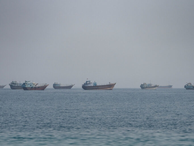 US strikes Iranian launchers on Larak Island