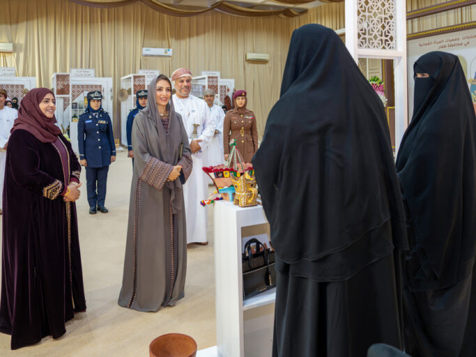 Sayyida Ahd visits Omani Women’s Association in Salalah