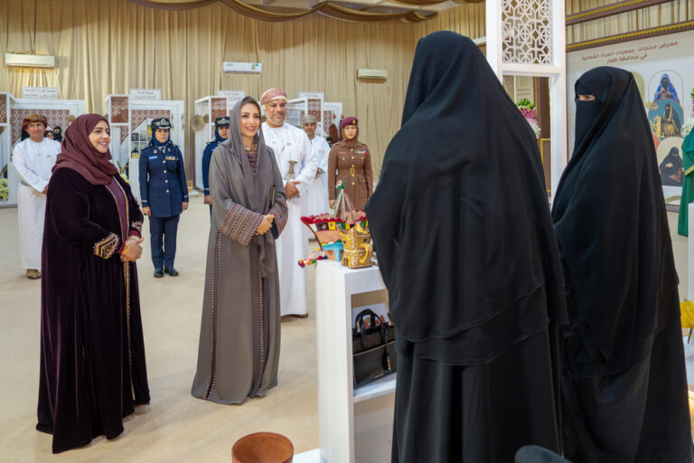 Sayyida Ahd visits Omani Women’s Association in Salalah