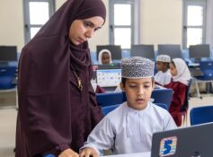 Oman welcomes 876,117 students for new academic year