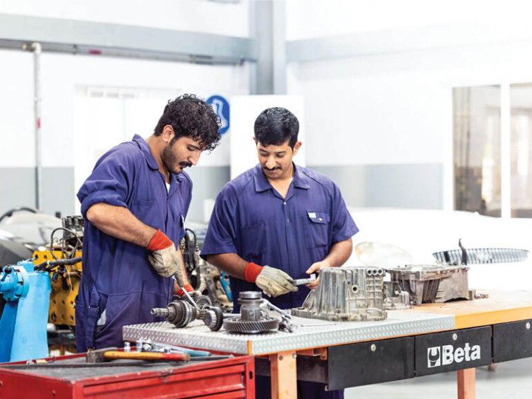 Oman vocational colleges development