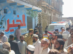 21 dead including children after school roof collapses in Pakistan