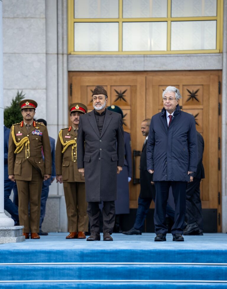 HM arrives Kazakhstan