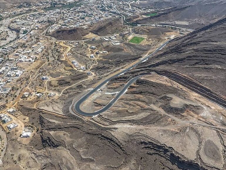 Wadi Bani Khalid–Aqaba road project reaches 98% completion
