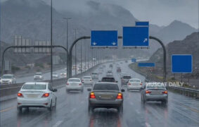 Strong winds and flash floods expected near Al Hajar Mountains